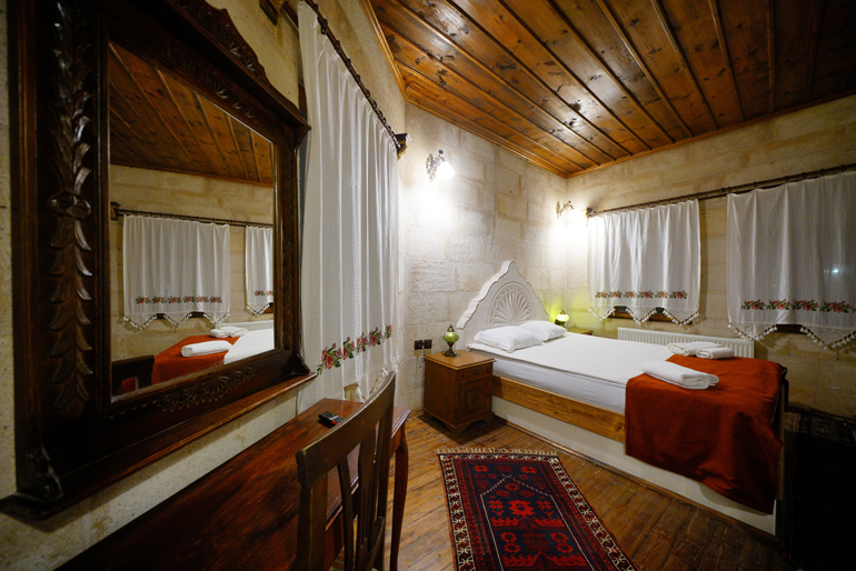 101 - Deluxe Art Triple Room with Balcony