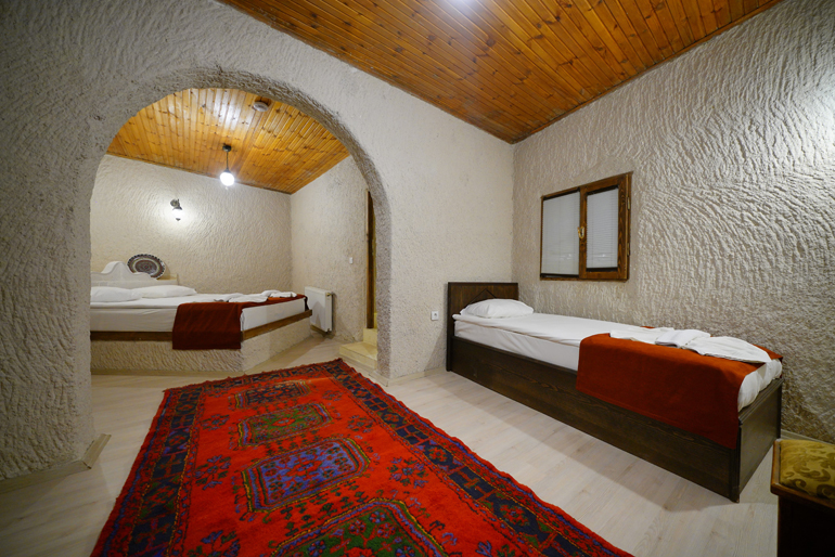 108 - Comfort Triple Cave Room